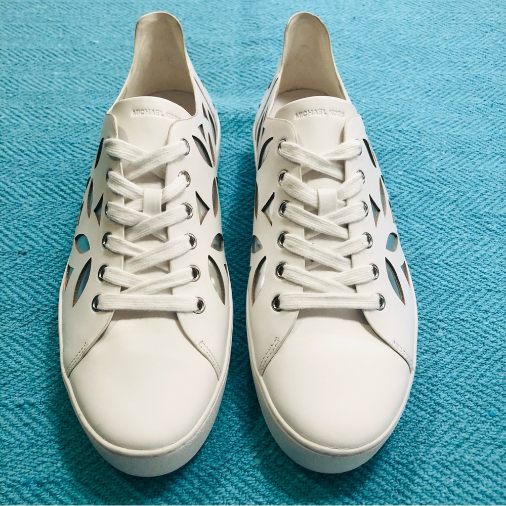 MICHAEL KORS white sneakers with silver inlays. Gorgeous! New. NWOB size… - Picture 12 of 13